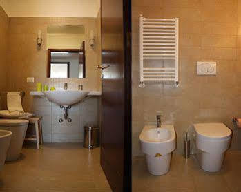 San Pietro Suites Rom Exteriör bild